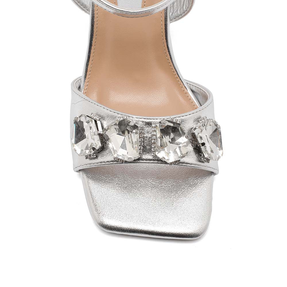 Lady Couture Delight 2.5" Sandal in Silver