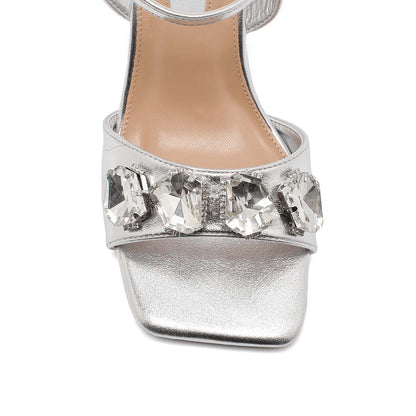 Lady Couture Delight 2.5" Sandal in Silver